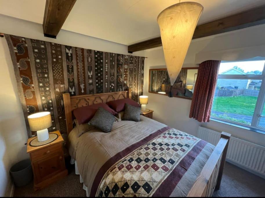 Cosy Private Accommodation In Corsham, Near Bath Bagian luar foto